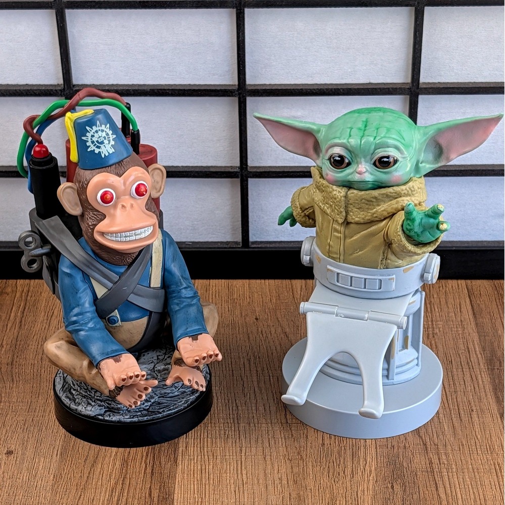 Cable Guys Grogu Star Wars & Monkey Bomb Call of Duty Controller Stand Set 2pk